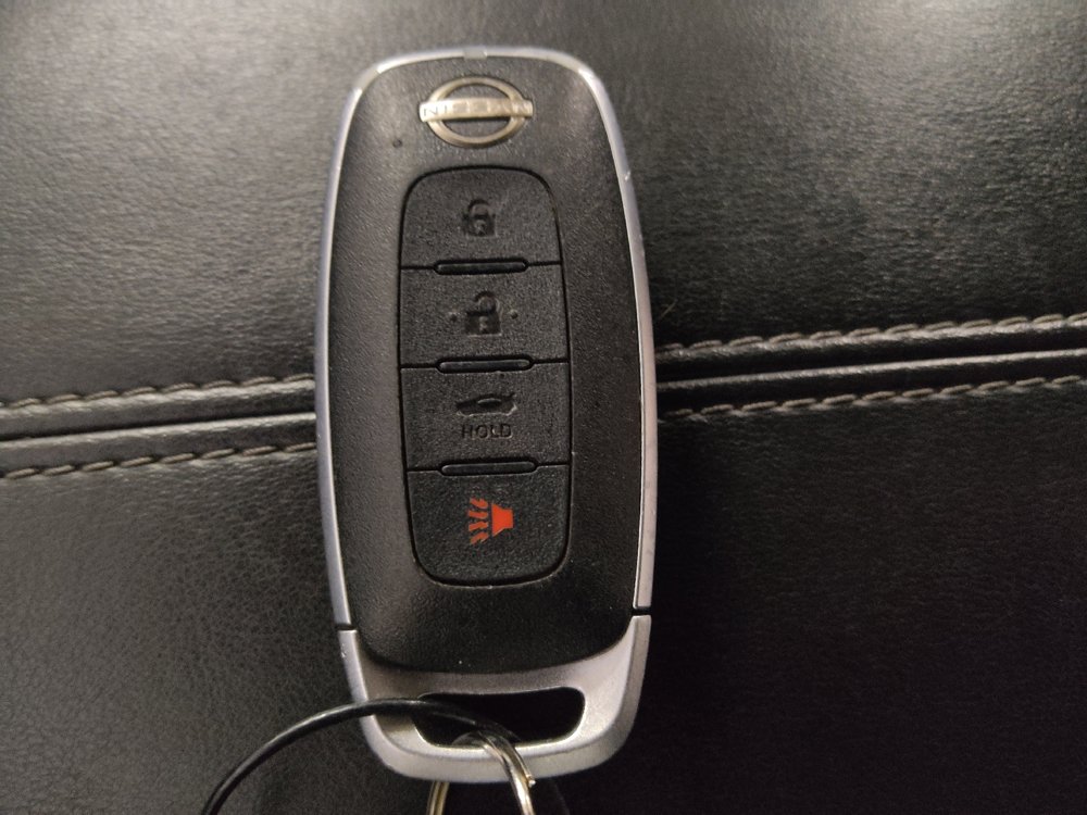 Used 2024 Nissan Sentra SV FWD image 32