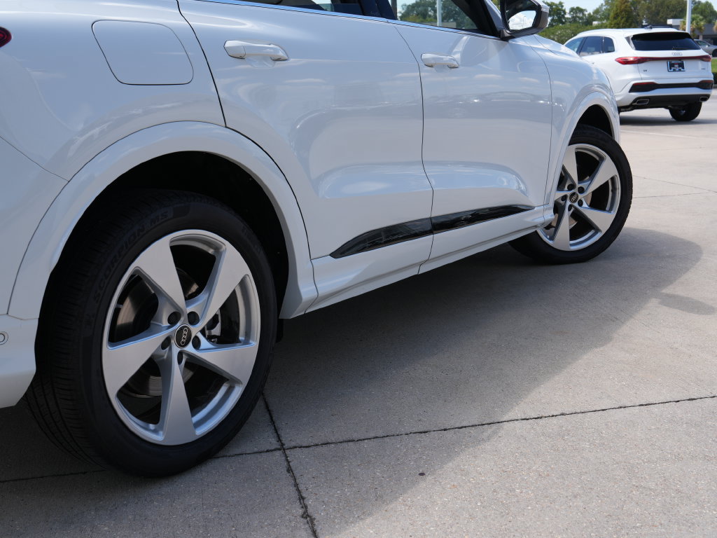 Used 2025 Audi Q5 Prestige AWD/4WD image 11
