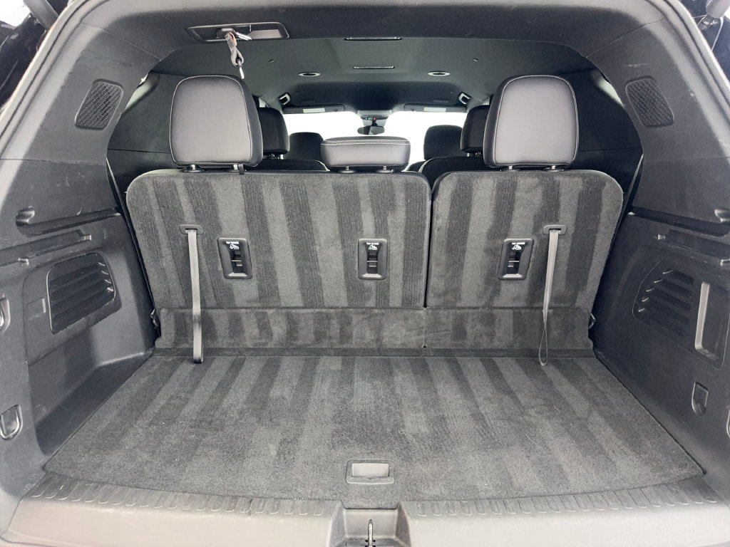 Used 2026 Chevrolet Traverse LT FWD image 86