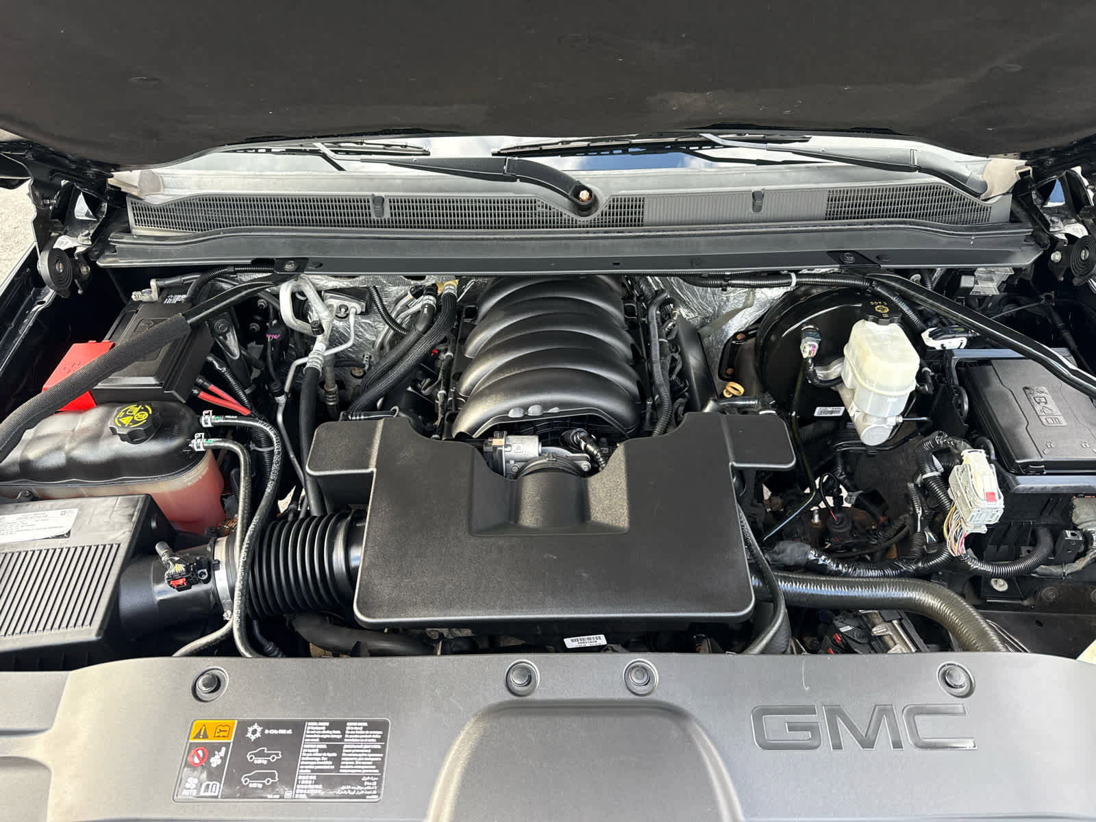 Used 2016 GMC Yukon Denali w/ Open Road Package AWD/4WD image 20