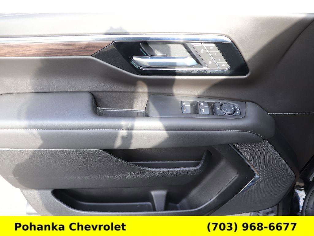 Certified 2025 Chevrolet Suburban Z71 image 20