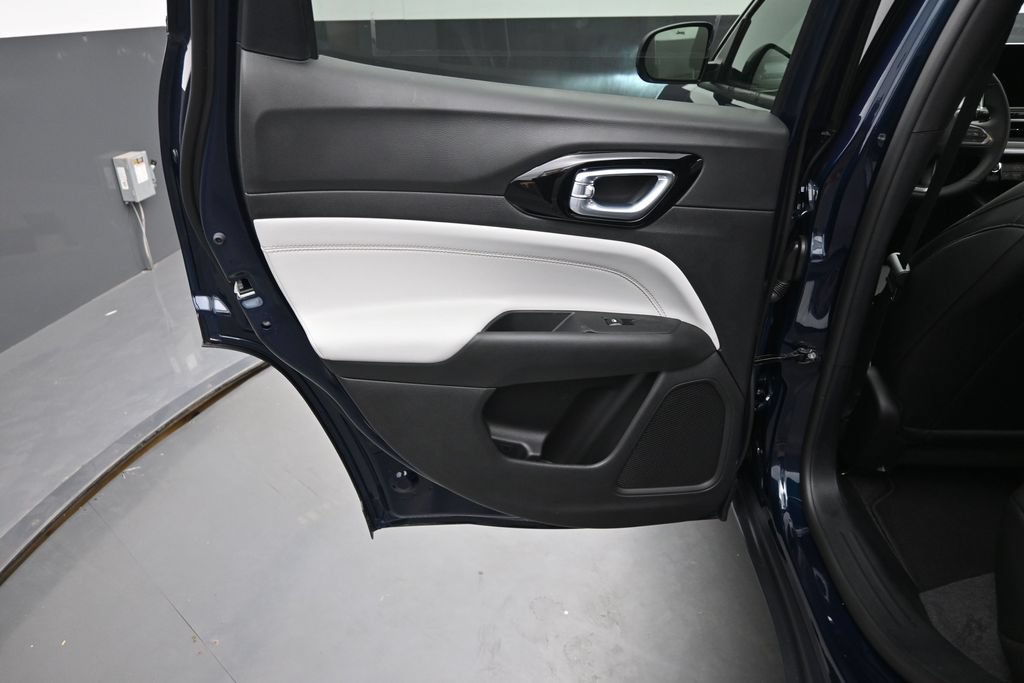 New 2026 Jeep Compass Limited AWD/4WD image 16