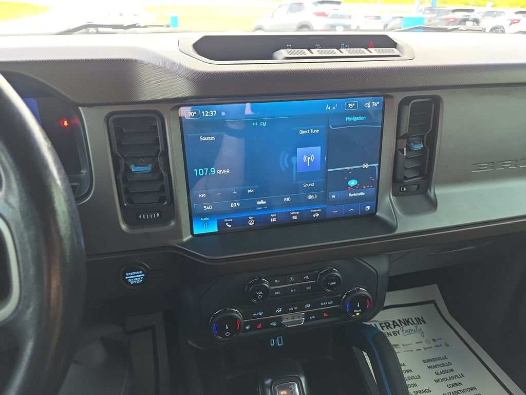 Used 2022 Ford Bronco Outer Banks AWD/4WD image 16
