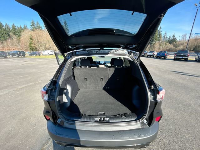 Used 2022 Ford Escape SE w/ SE Sport Appearance Package AWD/4WD image 24