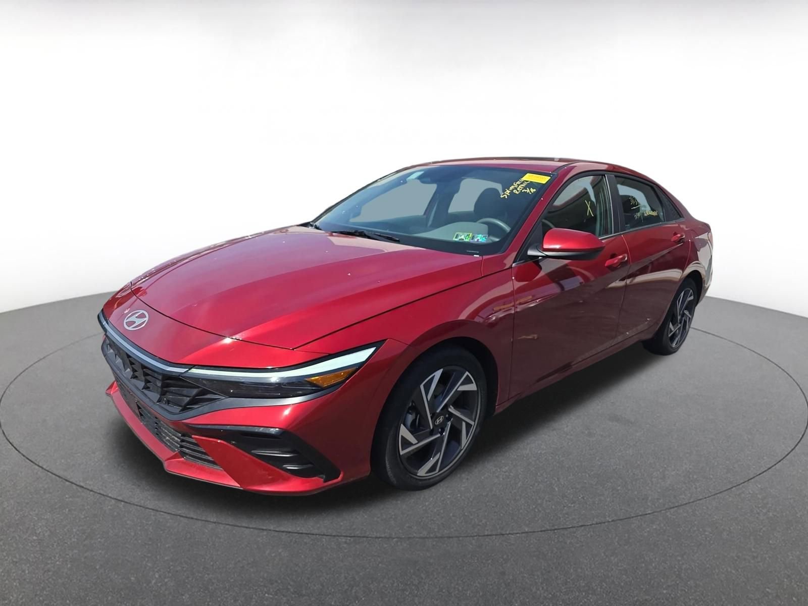 Used 2025 Hyundai Elantra SEL image 3