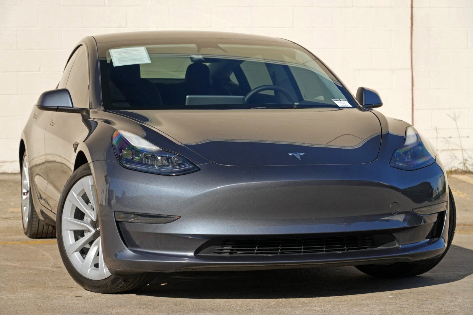 Used 2023 Tesla Model 3 Standard Range RWD image 4
