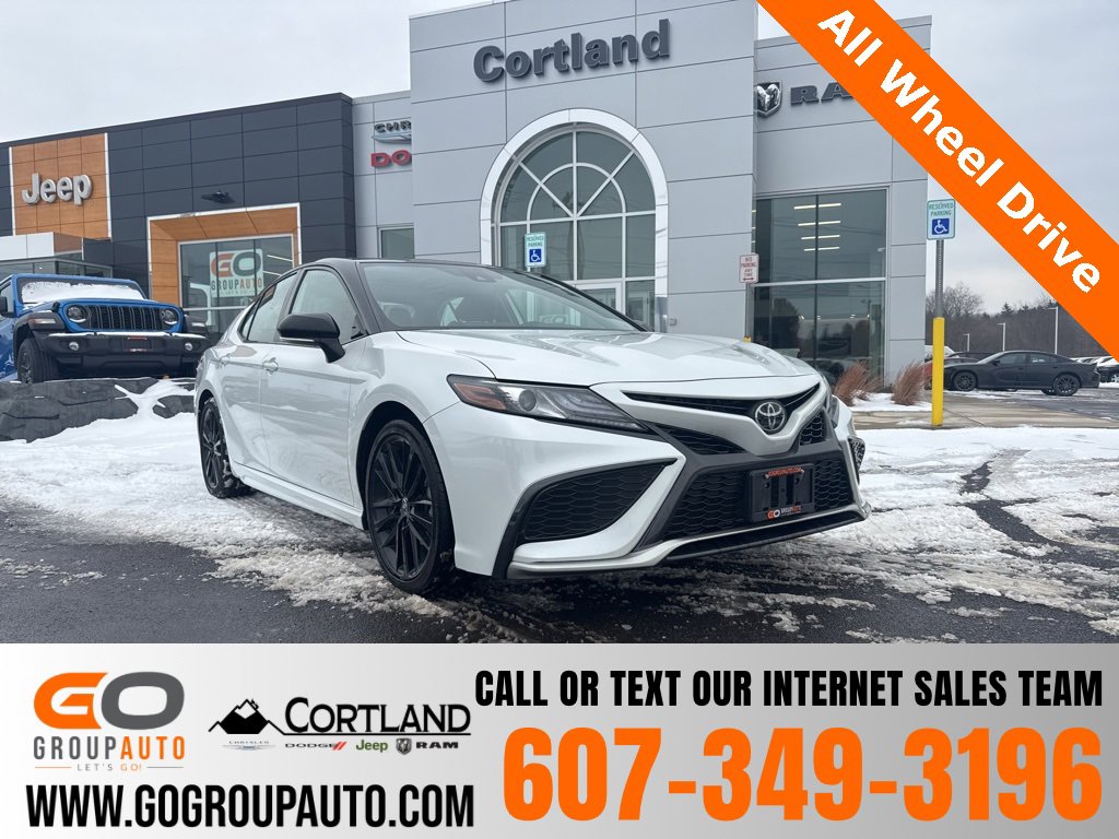 Used 2023 Toyota Camry XSE image 1