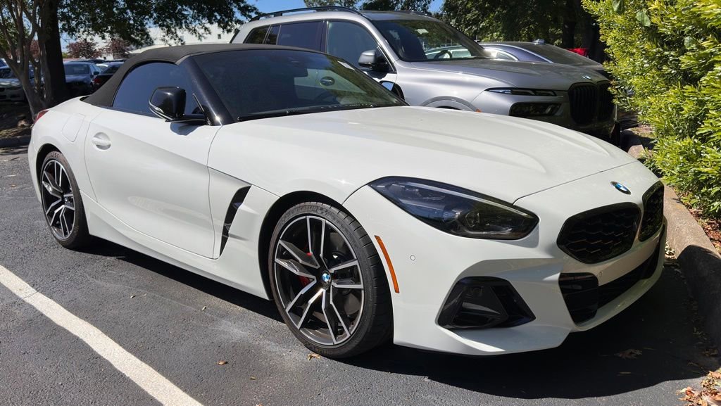 Certified 2026 BMW Z4 M40i w/ Premium Package RWD image 1