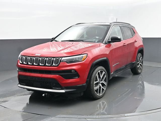 Used 2025 Jeep Compass Limited w/ Elite Group image 25