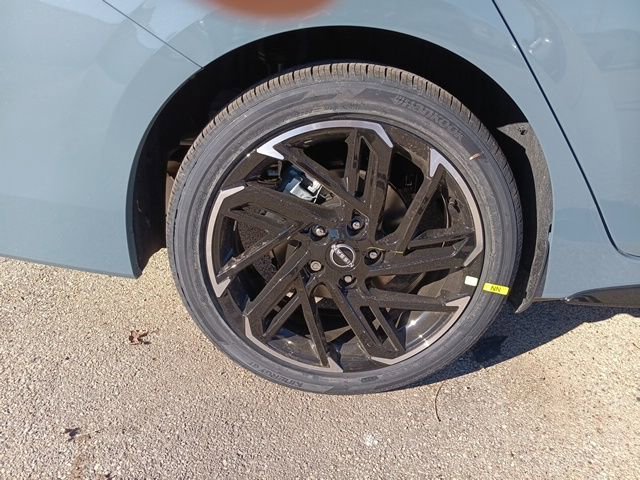 New 2026 Nissan Sentra SR w/ SR Premium Package image 39