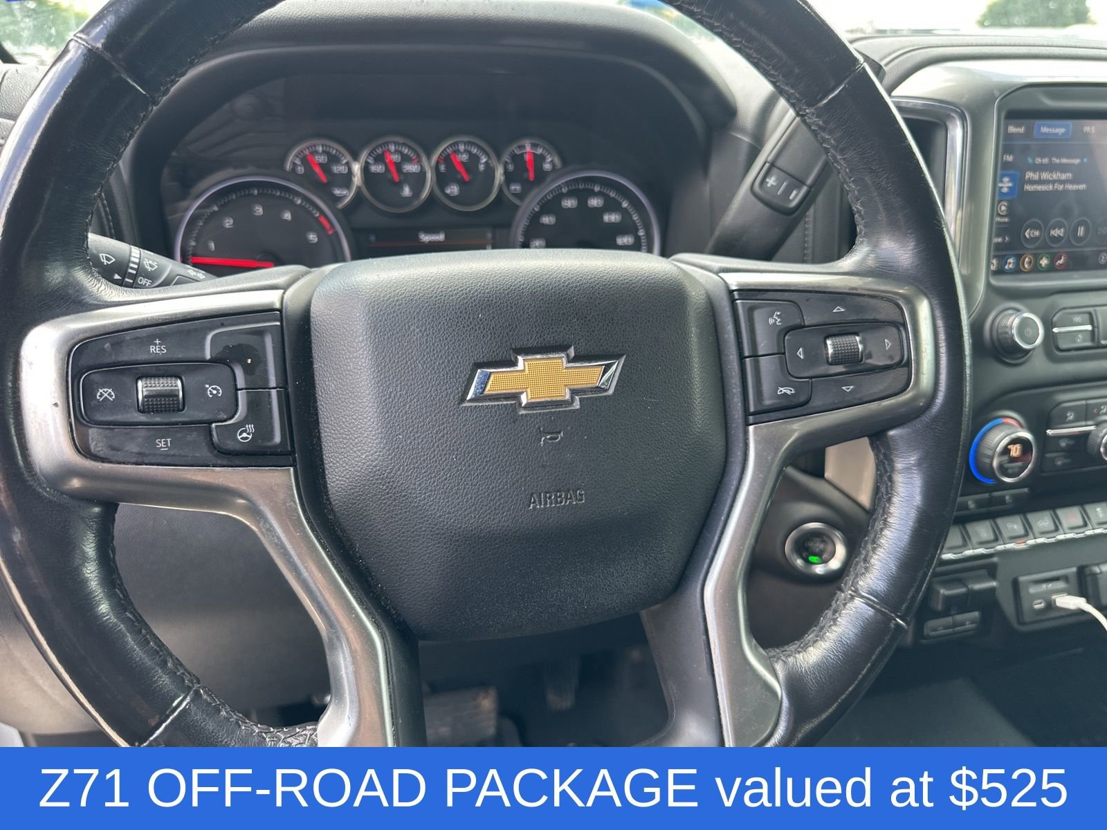 Used 2021 Chevrolet Silverado 2500 LT w/ Texas Edition image 9