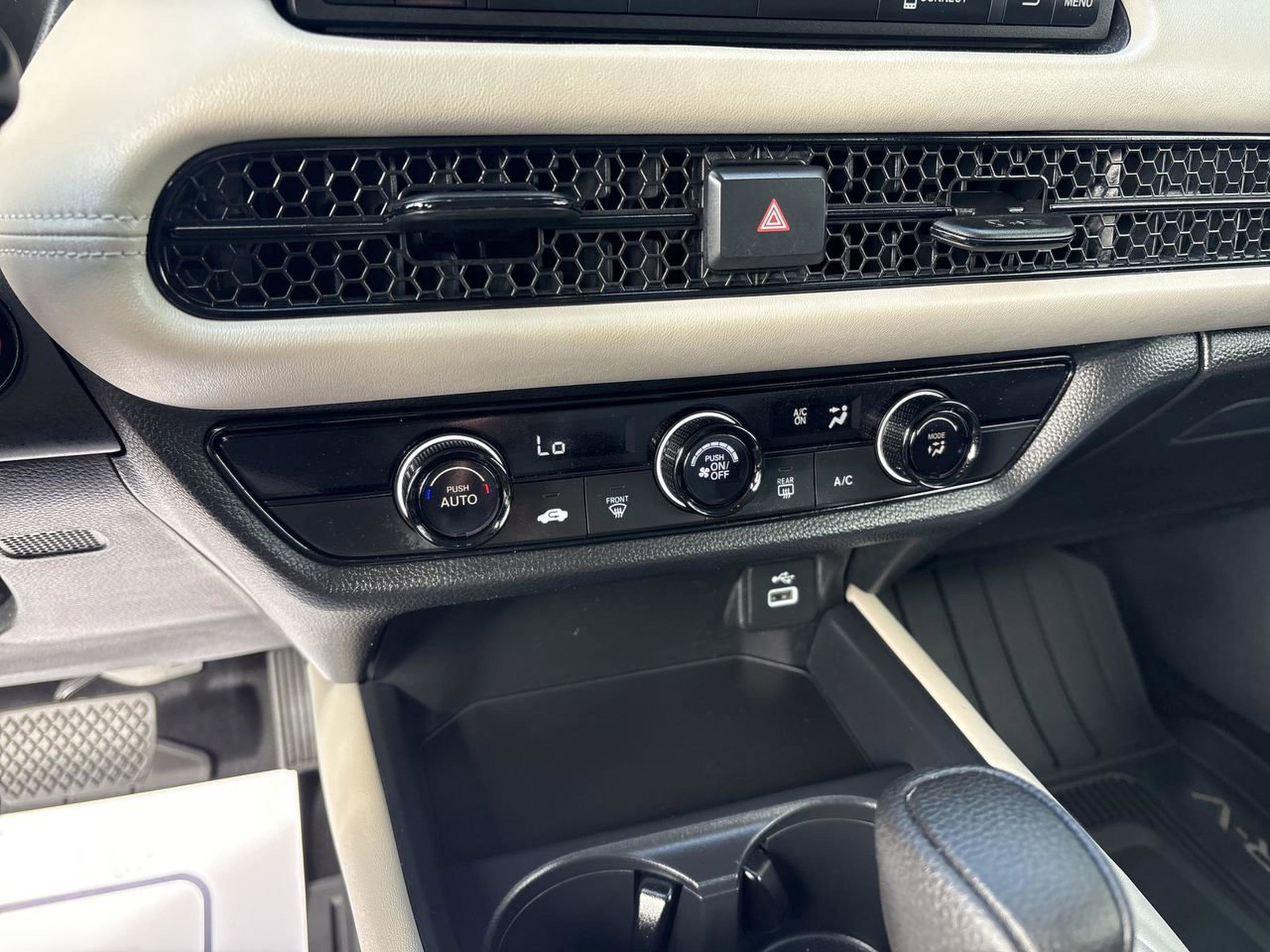 Used 2023 Honda HR-V LX image 26