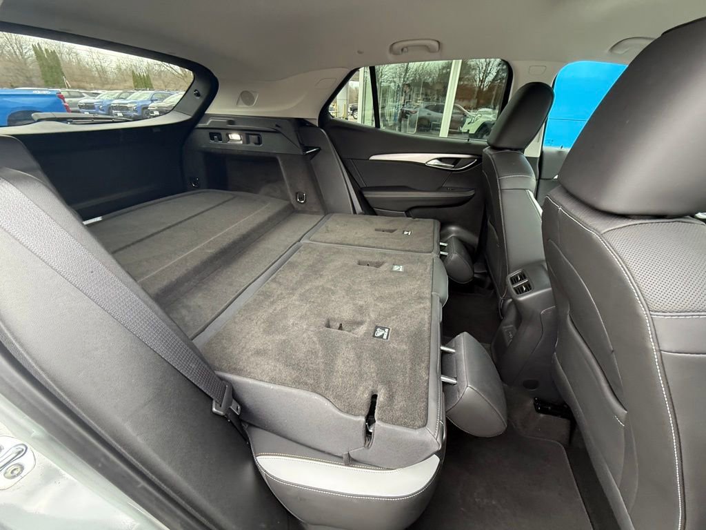 Used 2025 Buick Envision Sport Touring image 33