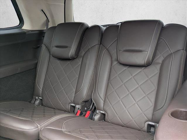 Used 2018 Mercedes-Benz GLS 550 4MATIC image 25
