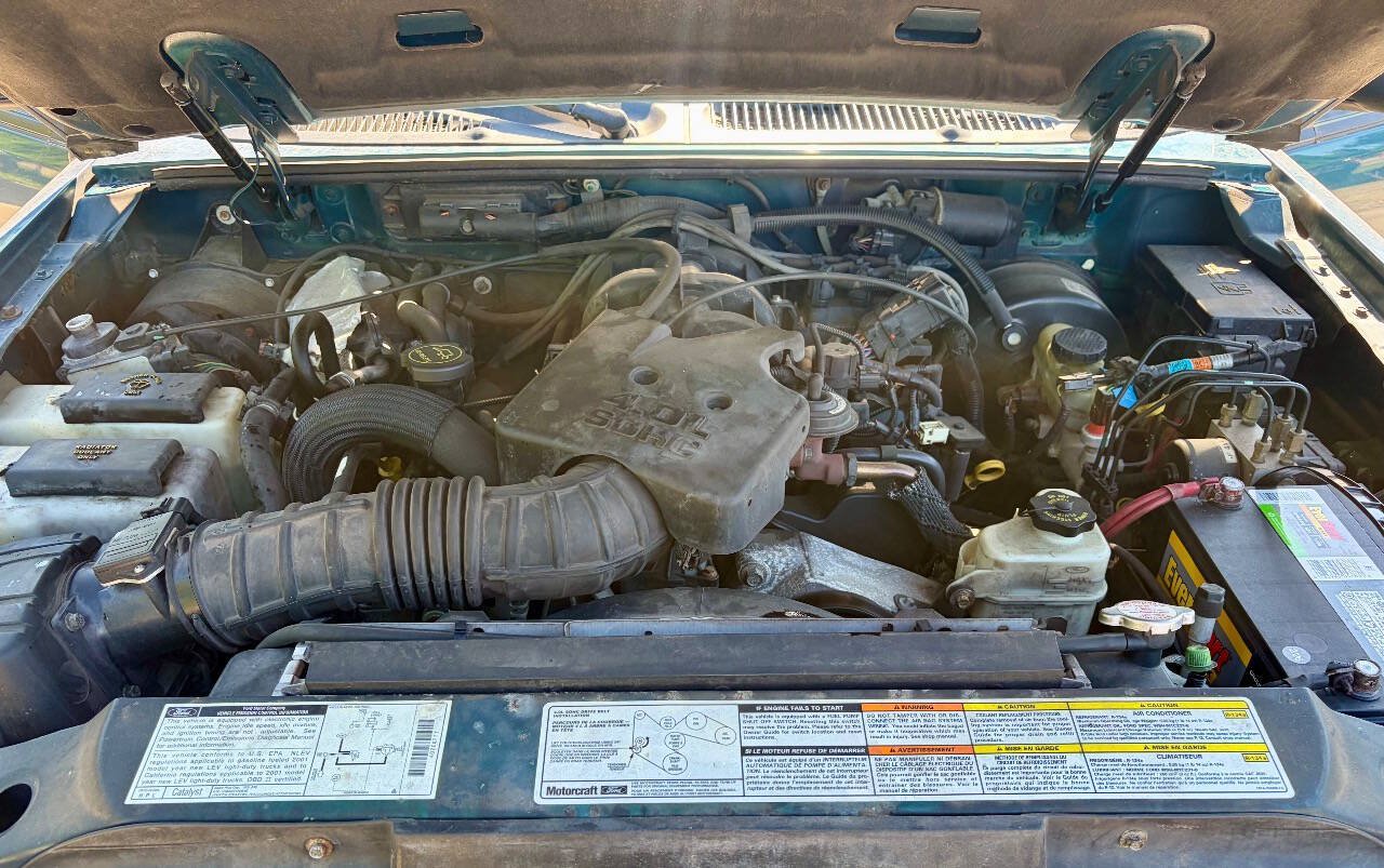 Used 2001 Ford Explorer Sport AWD/4WD image 19