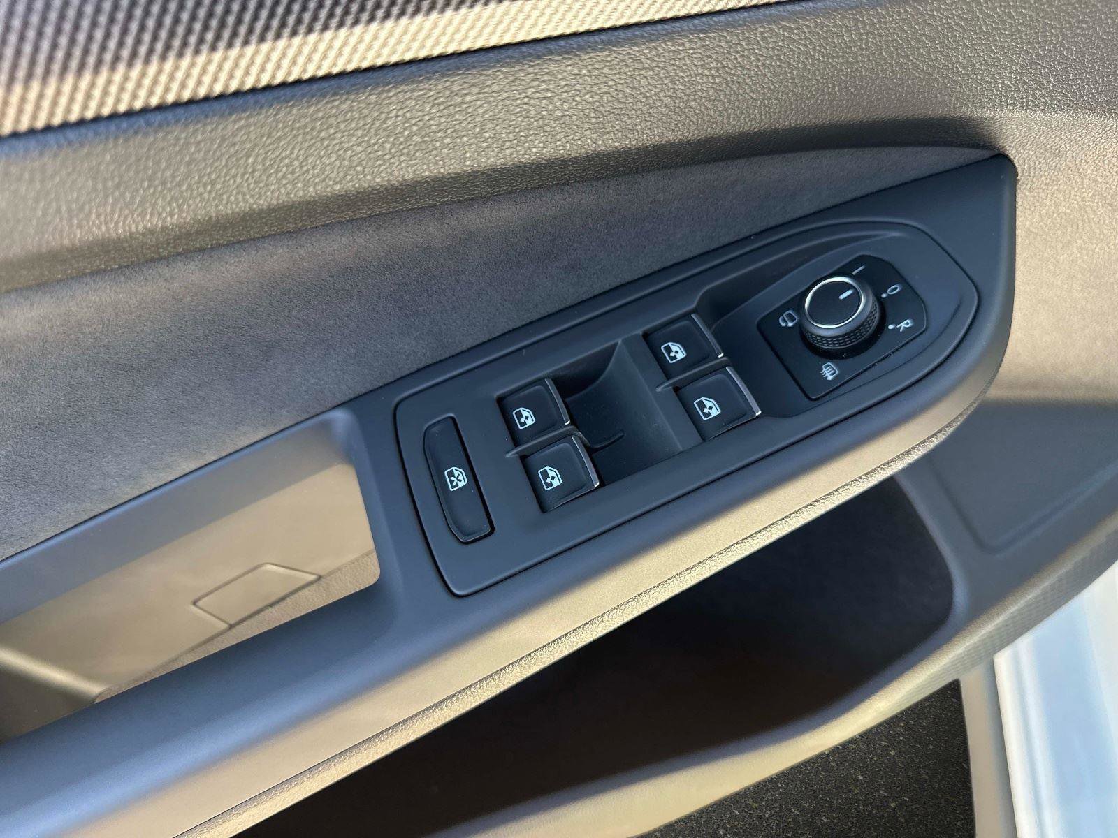 New 2026 Volkswagen Golf S image 19