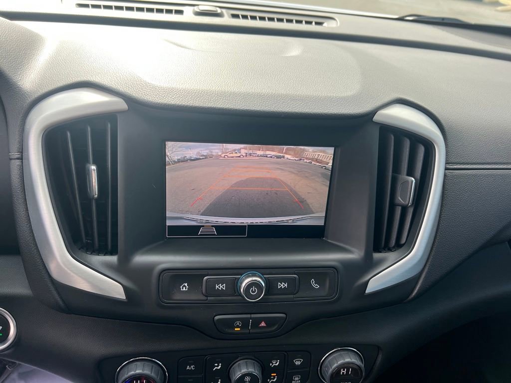 Used 2023 GMC Terrain SLE w/ Driver Convenience Package image 22