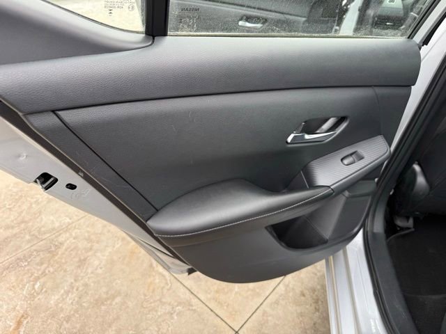 Used 2023 Nissan Sentra SV image 24