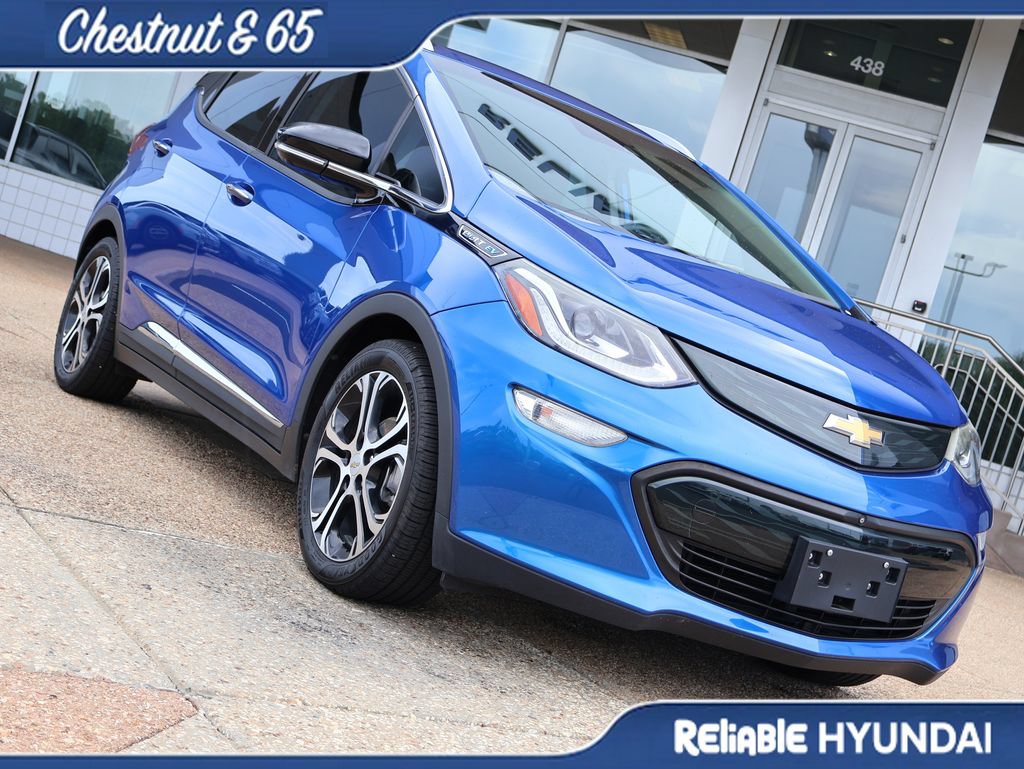 Used 2017 Chevrolet Bolt Premier w/ Driver Confidence II Package FWD image 7