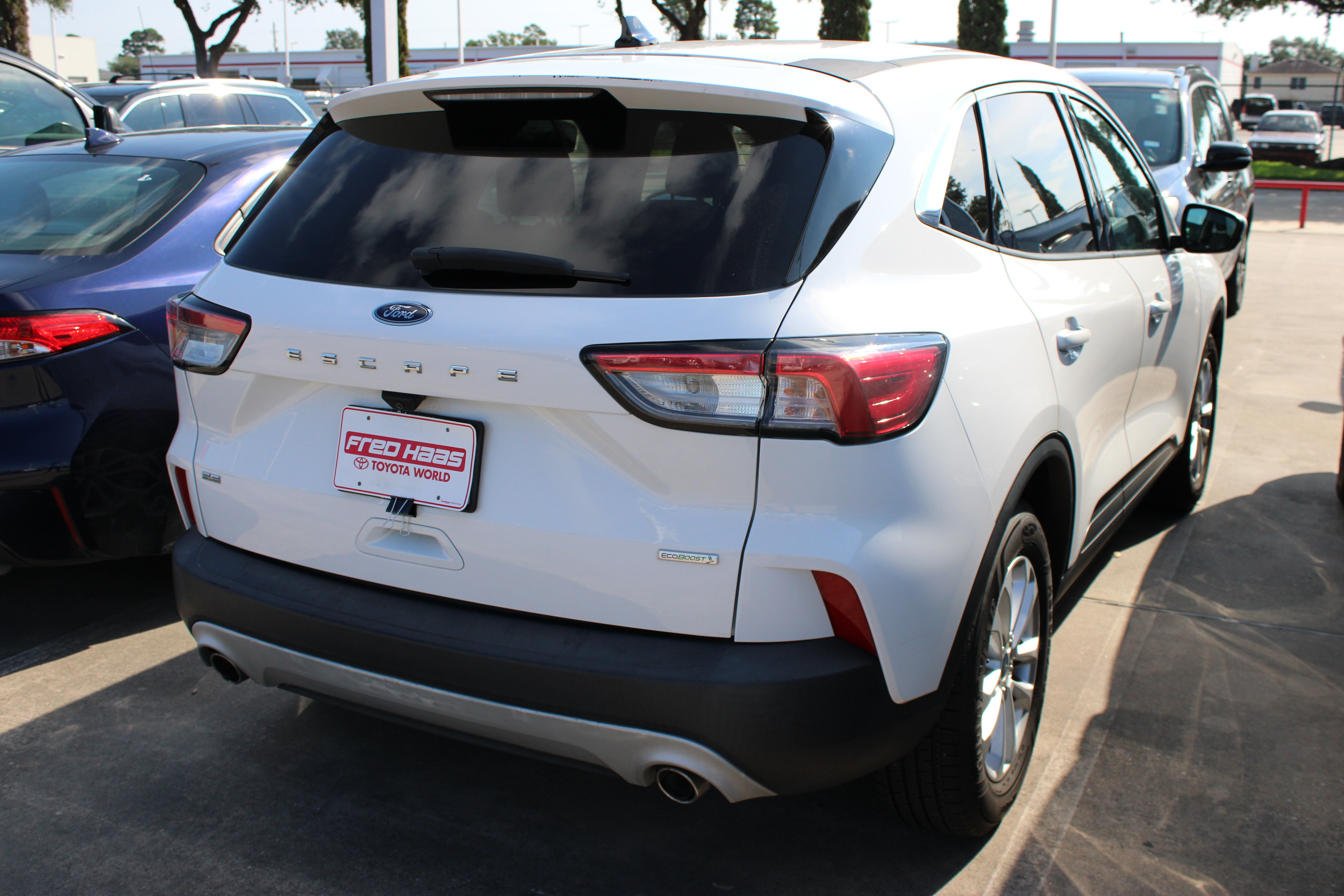 Used 2020 Ford Escape SE FWD image 10