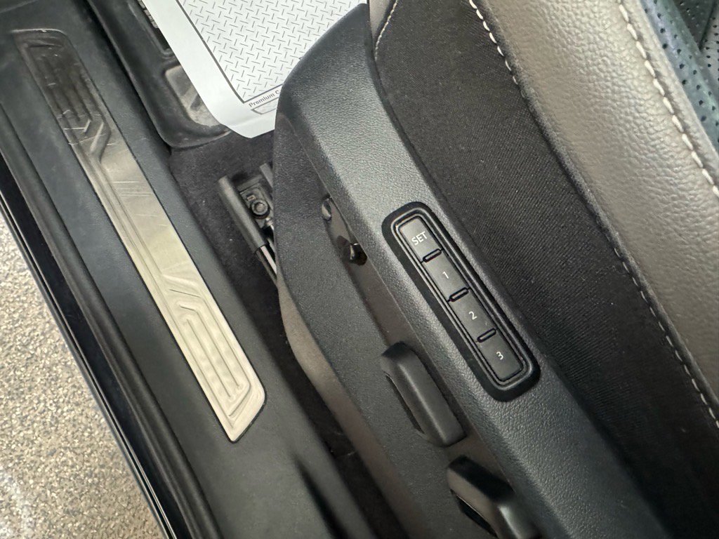 Used 2022 Volkswagen Atlas SEL Premium image 22