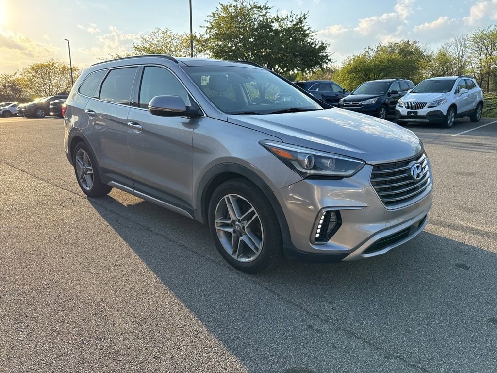 Used 2017 Hyundai Santa Fe Limited AWD/4WD image 1