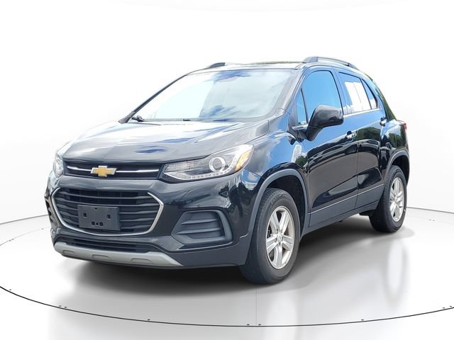 Used 2020 Chevrolet Trax LT w/ LT Convenience Package AWD/4WD image 2