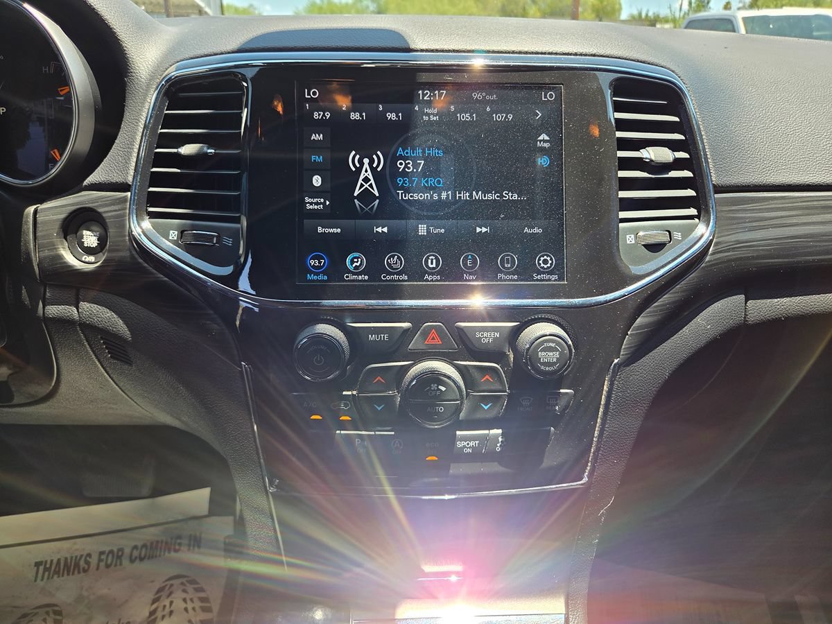 Used 2020 Jeep Grand Cherokee Altitude RWD image 30