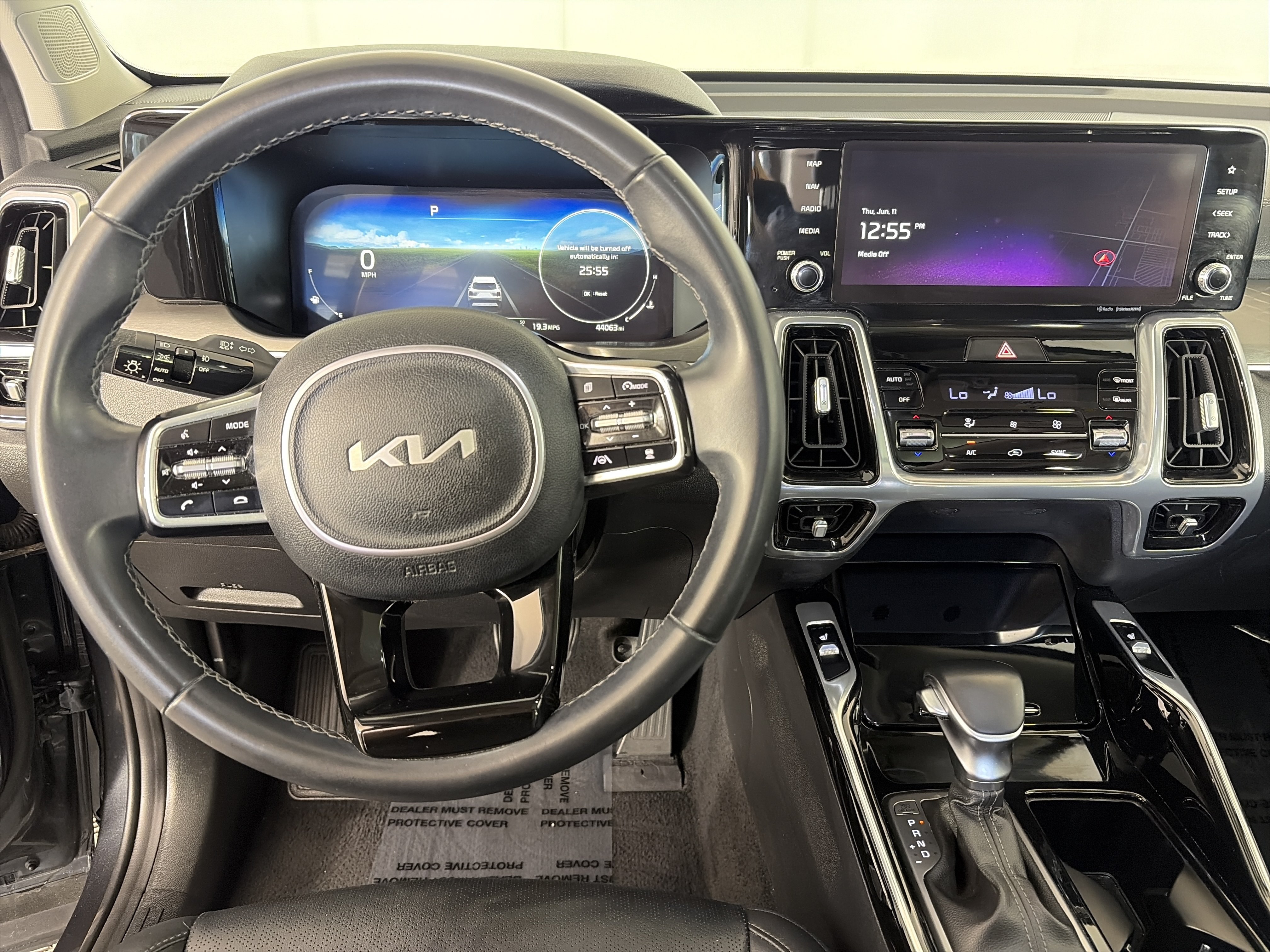 Used 2023 Kia Sorento SX AWD/4WD image 3