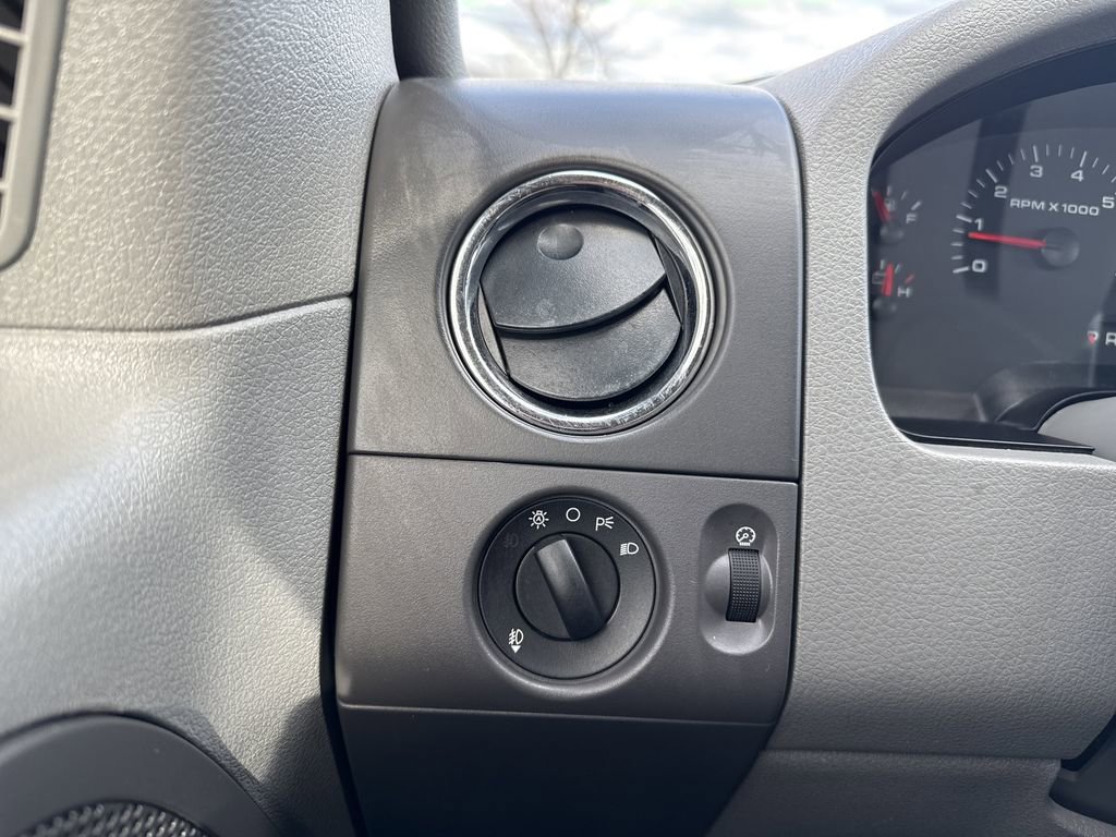 Used 2007 Ford F150 XLT AWD/4WD image 27