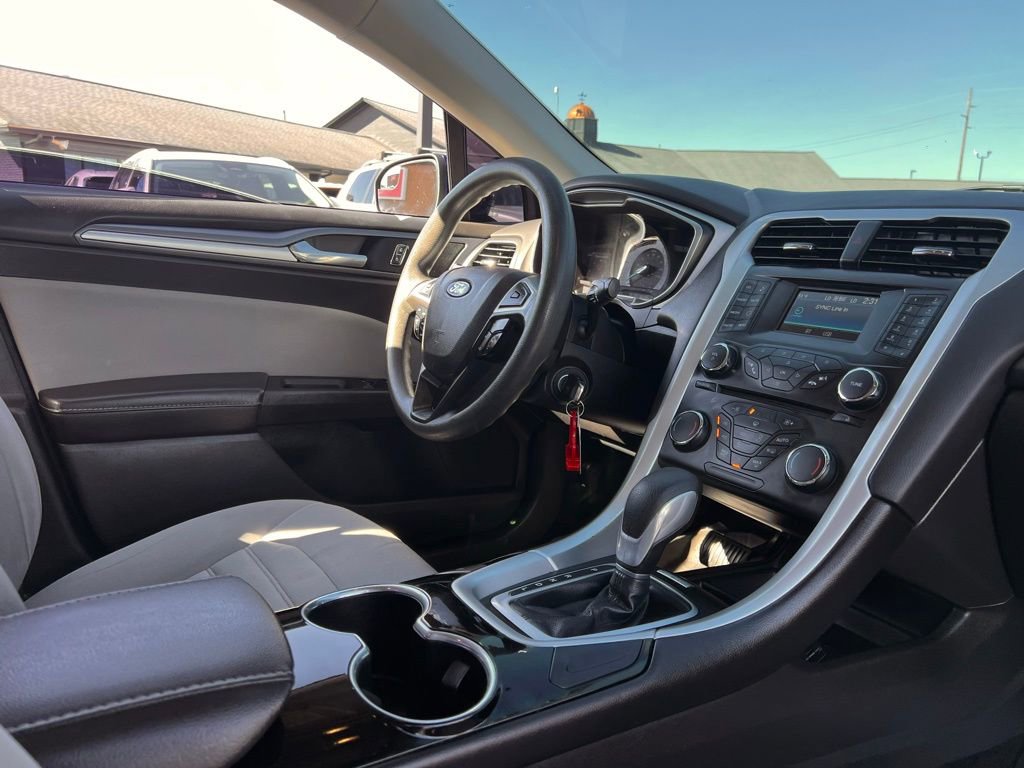 Used 2014 Ford Fusion S image 24