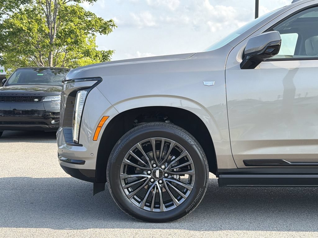 Used 2025 Cadillac Escalade Sport Platinum AWD/4WD image 9