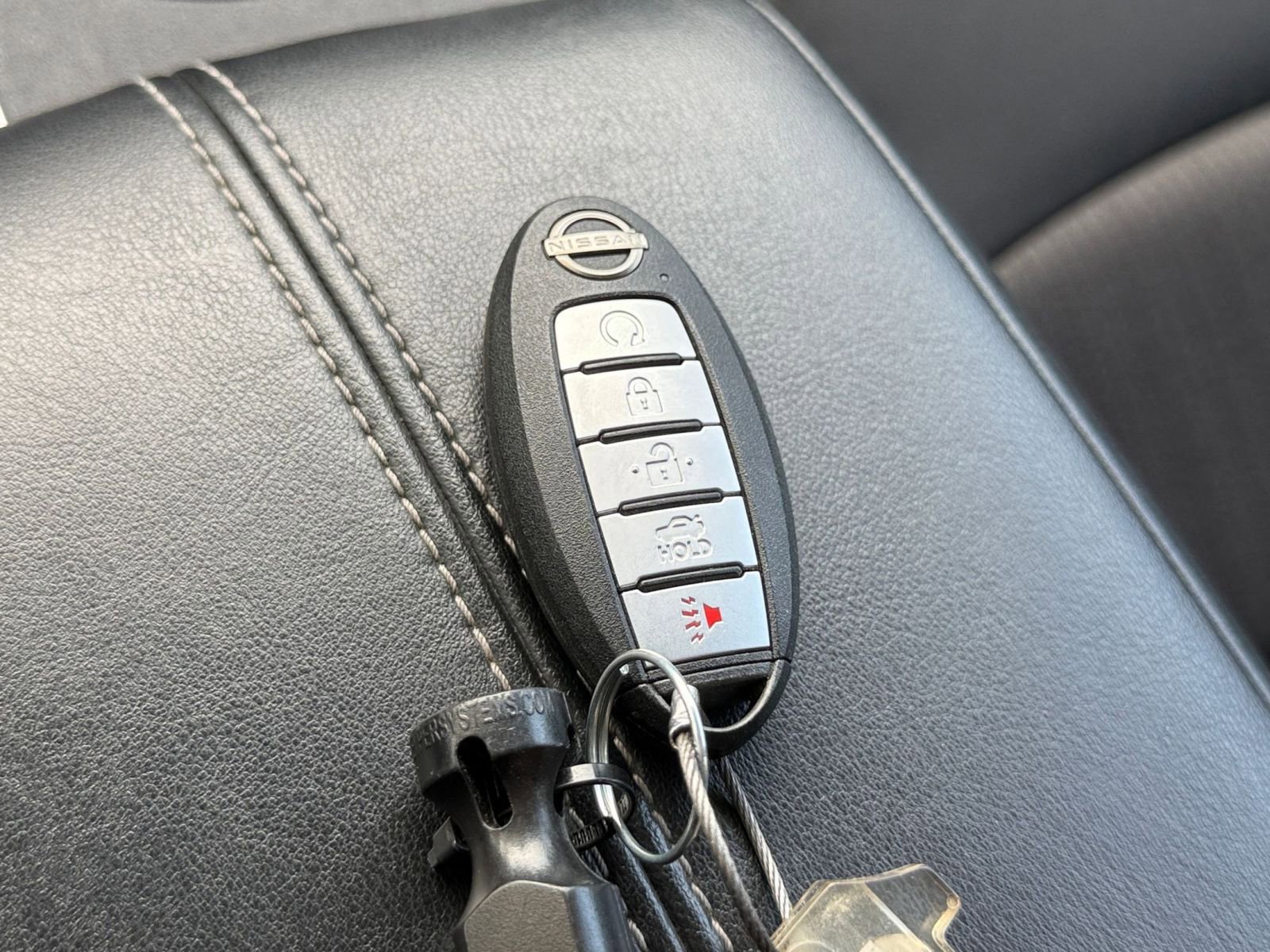 Used 2025 Nissan Altima 2.5 SV FWD image 21