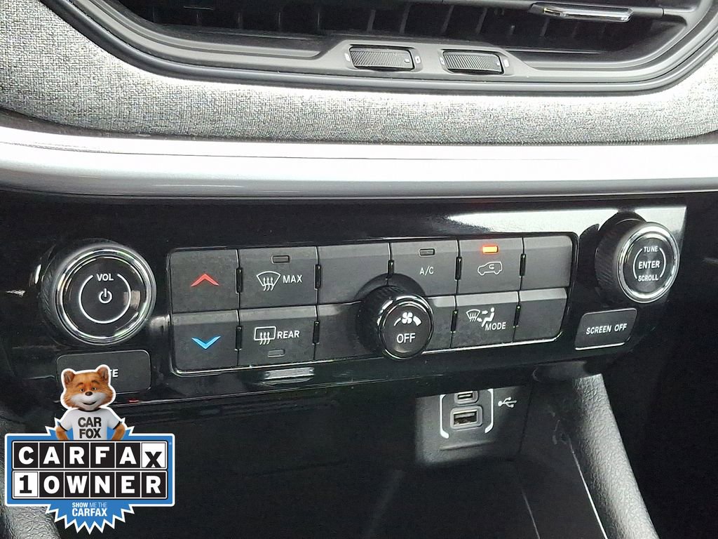 Used 2023 Jeep Compass Latitude image 16