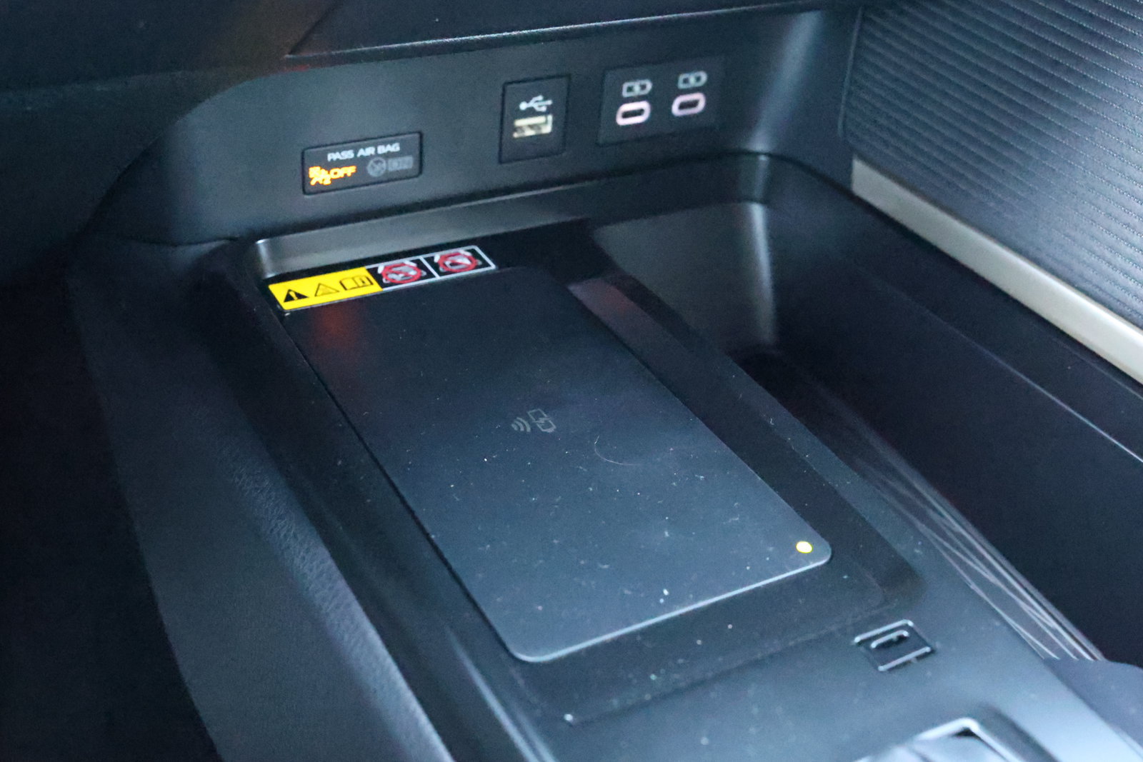 New 2026 Toyota Camry SE w/ Convenience Package FWD image 4