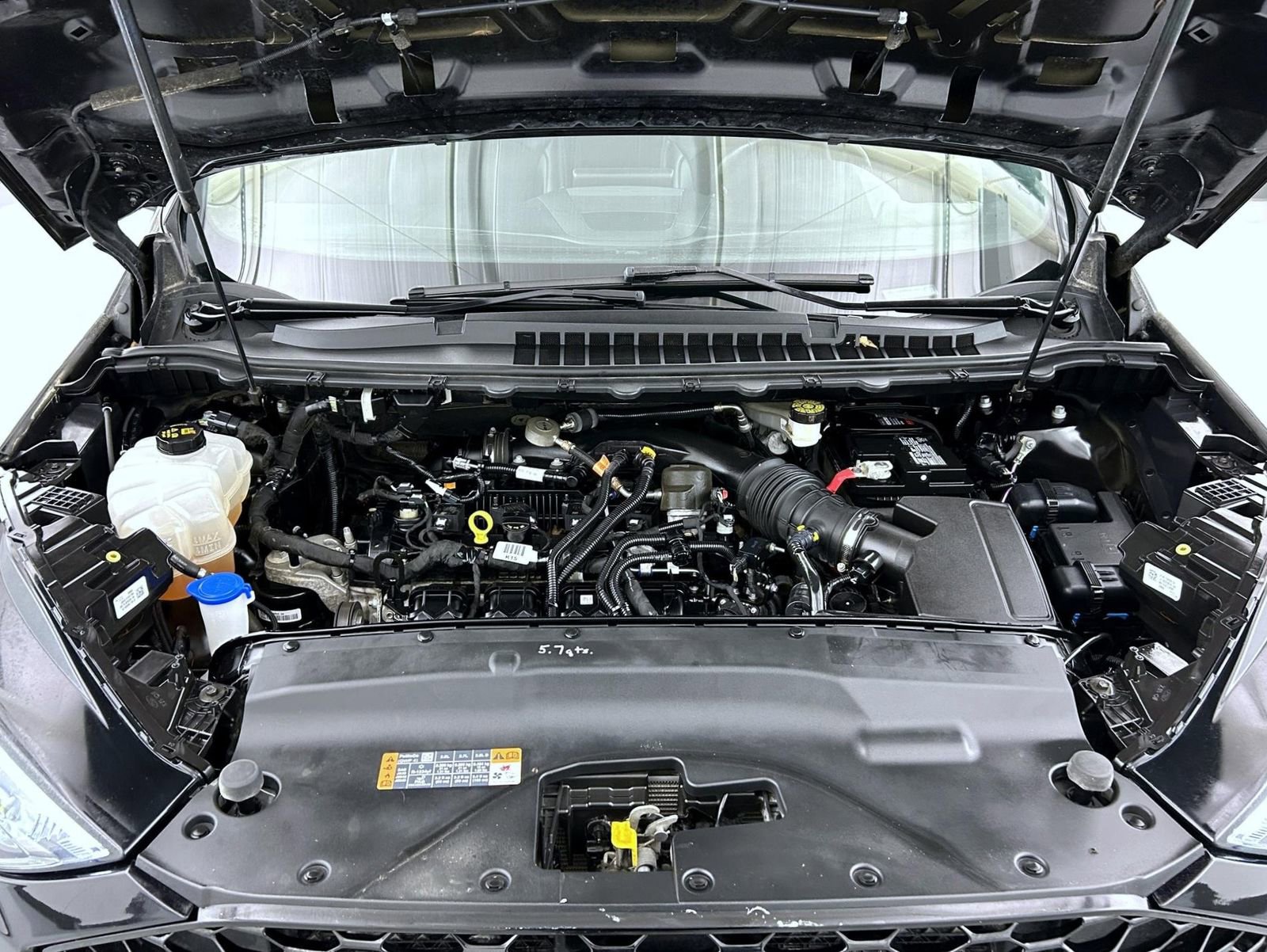 Used 2021 Ford Edge ST-Line image 24