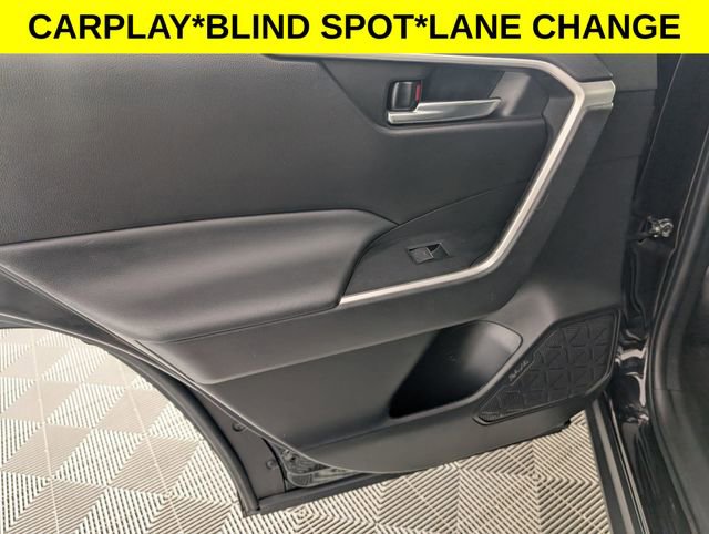 Used 2022 Toyota RAV4 XLE FWD image 25