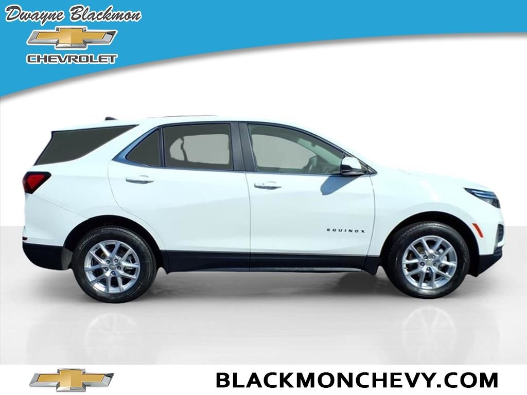 Used 2023 Chevrolet Equinox LT image 2