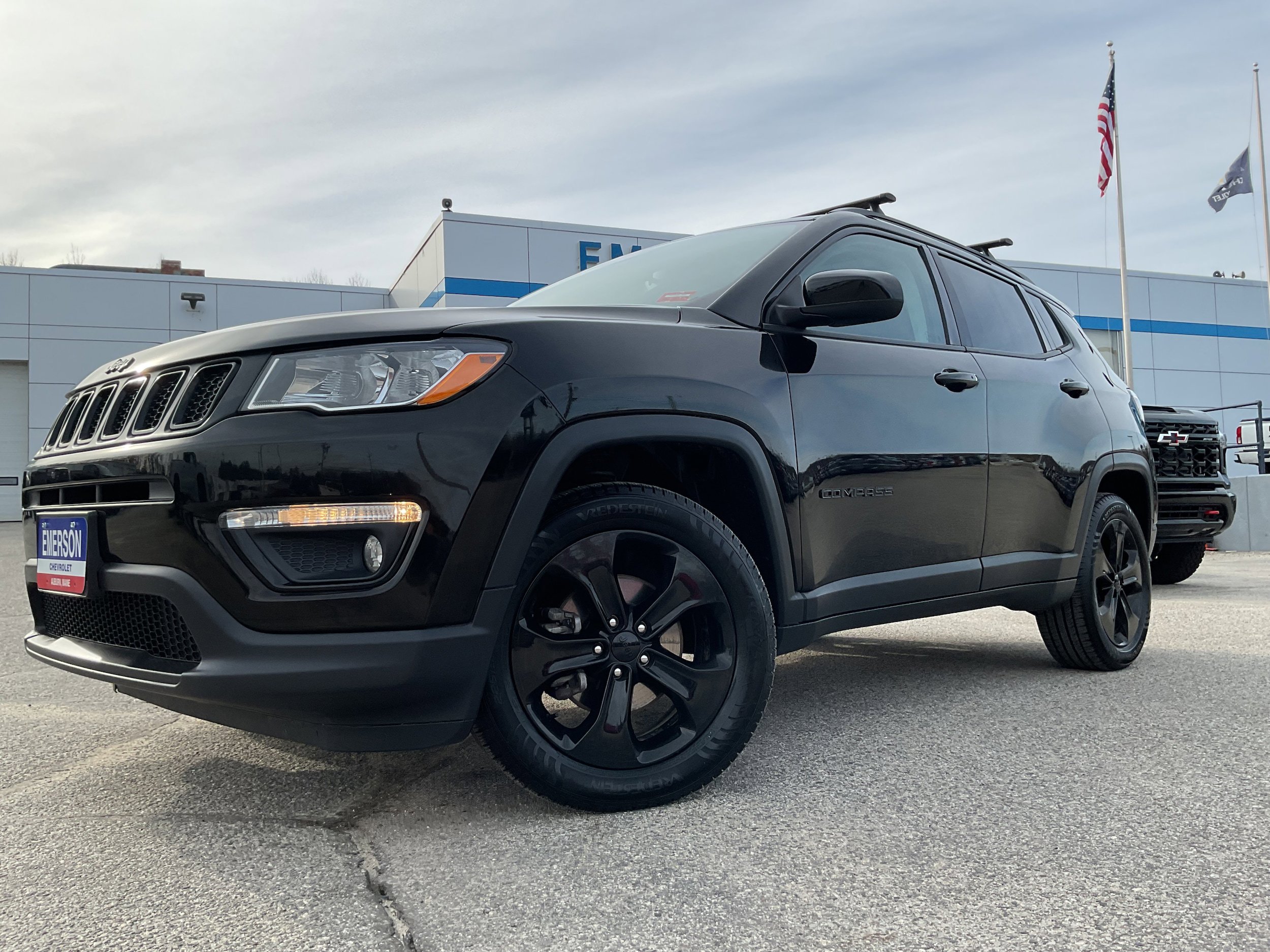 Used 2021 Jeep Compass Latitude w/ Sun and Sound Group AWD/4WD image 2
