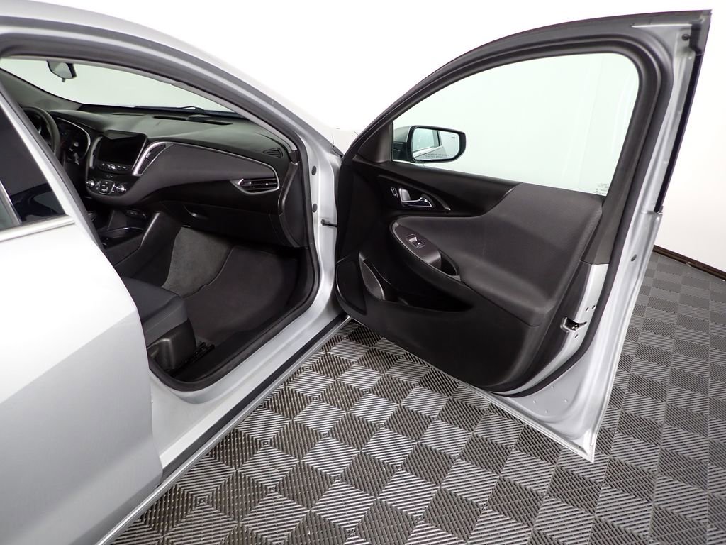 Used 2020 Chevrolet Malibu LS w/ Driver Confidence Package II image 31