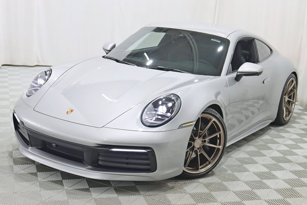 Used 2023 Porsche 911 Carrera image 6