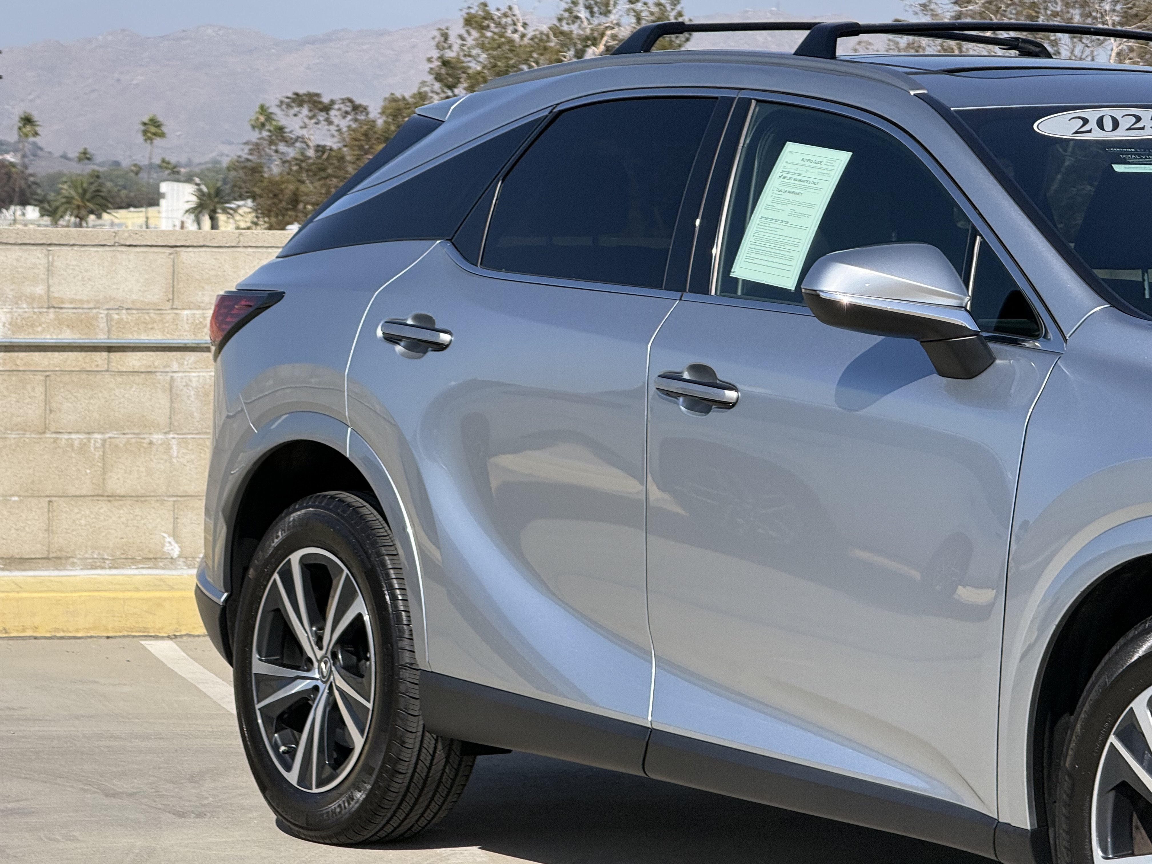 Certified 2025 Lexus RX 350 FWD w/ Technology Package image 5
