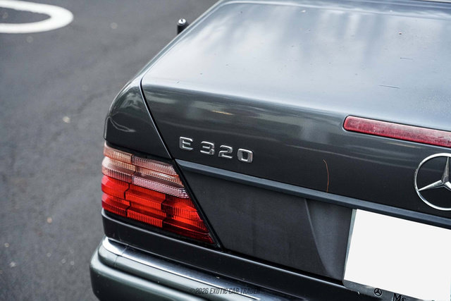 Used 1995 Mercedes-Benz E 320 Convertible image 63