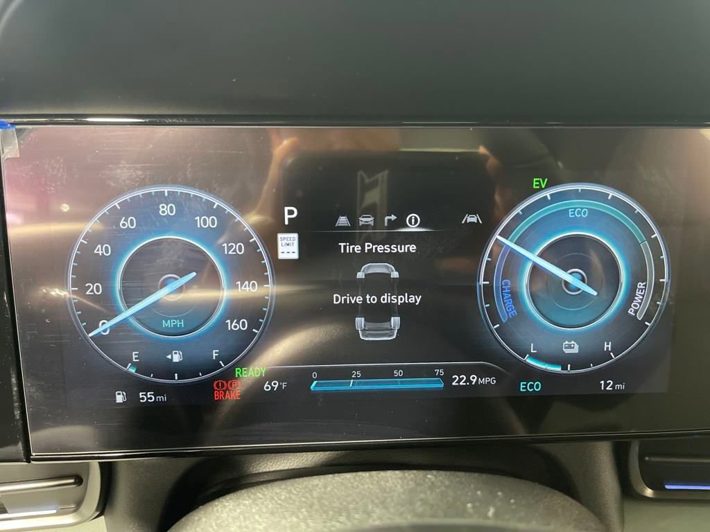 New 2025 Hyundai Elantra Limited image 20