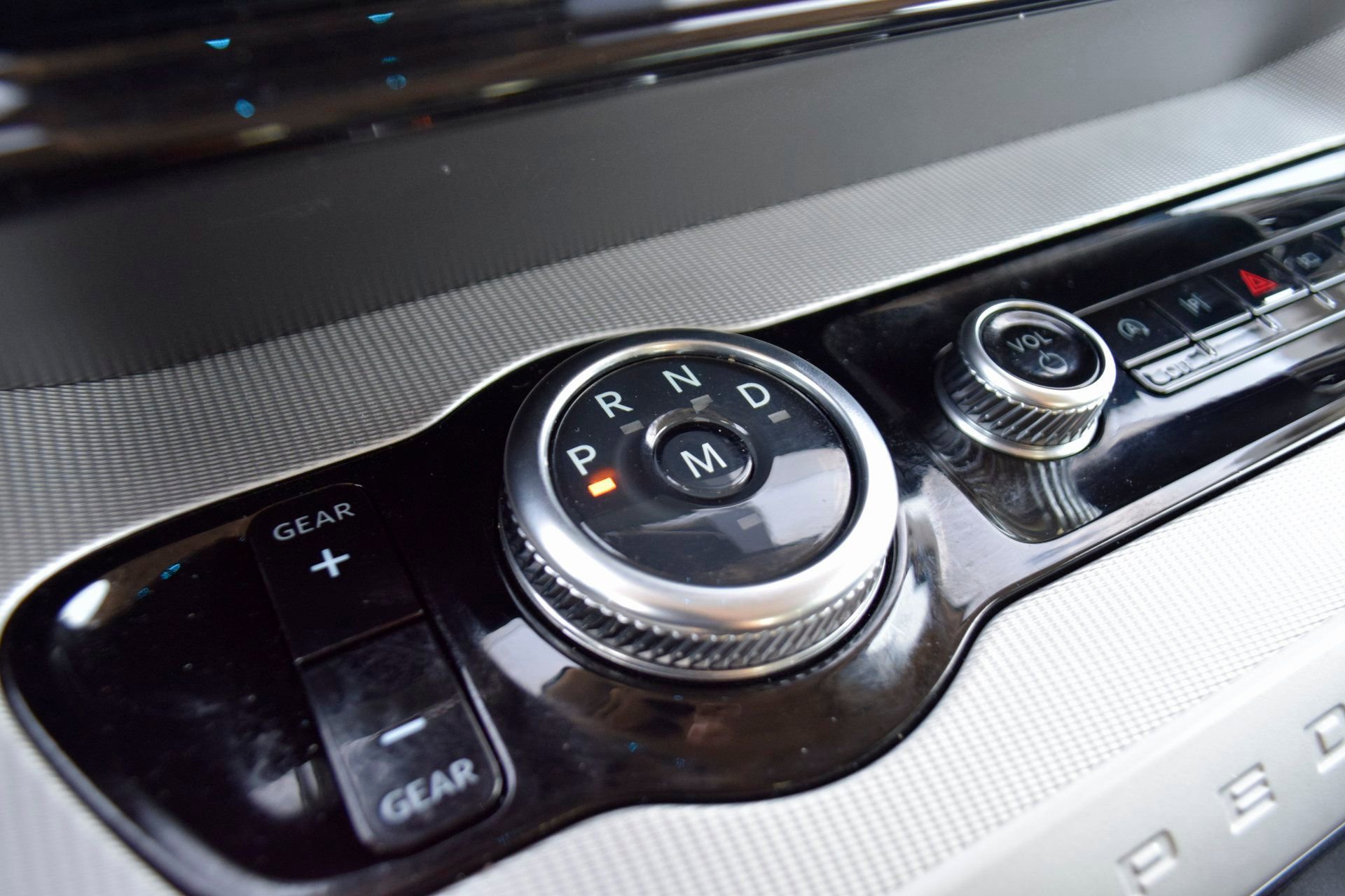 New 2025 Ford Expedition Active image 14