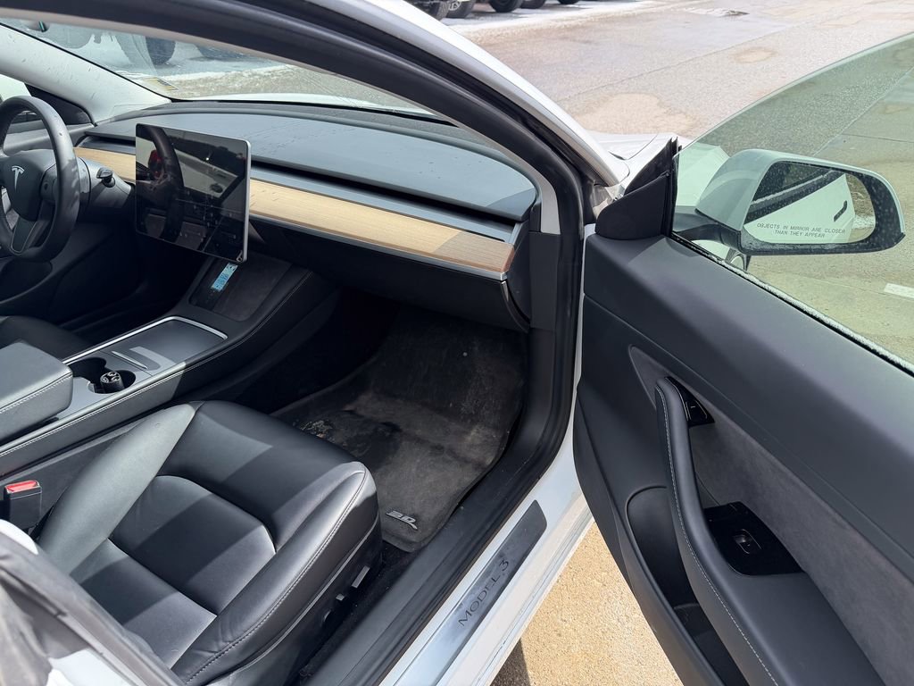 Used 2020 Tesla Model 3 Long Range image 16