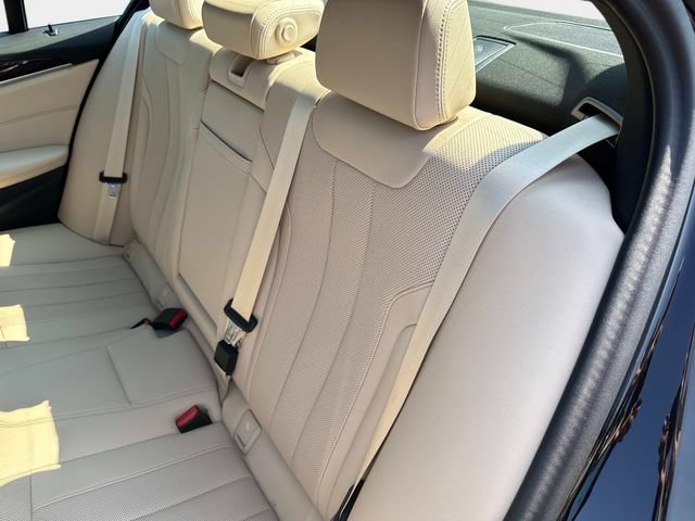 Used 2023 BMW 540i w/ Premium Package RWD image 12
