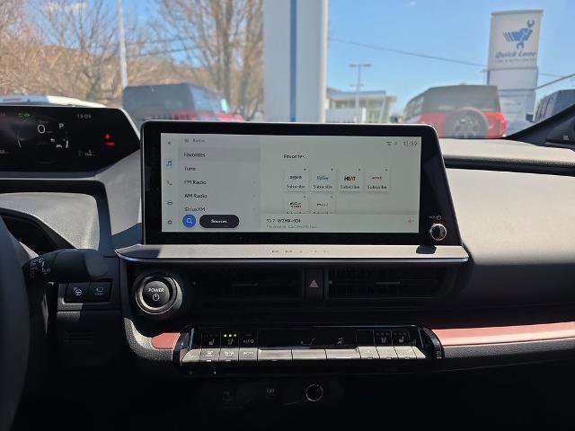 Used 2025 Toyota Prius Plug-In Hybrid w/ Limited Premium Package FWD image 32