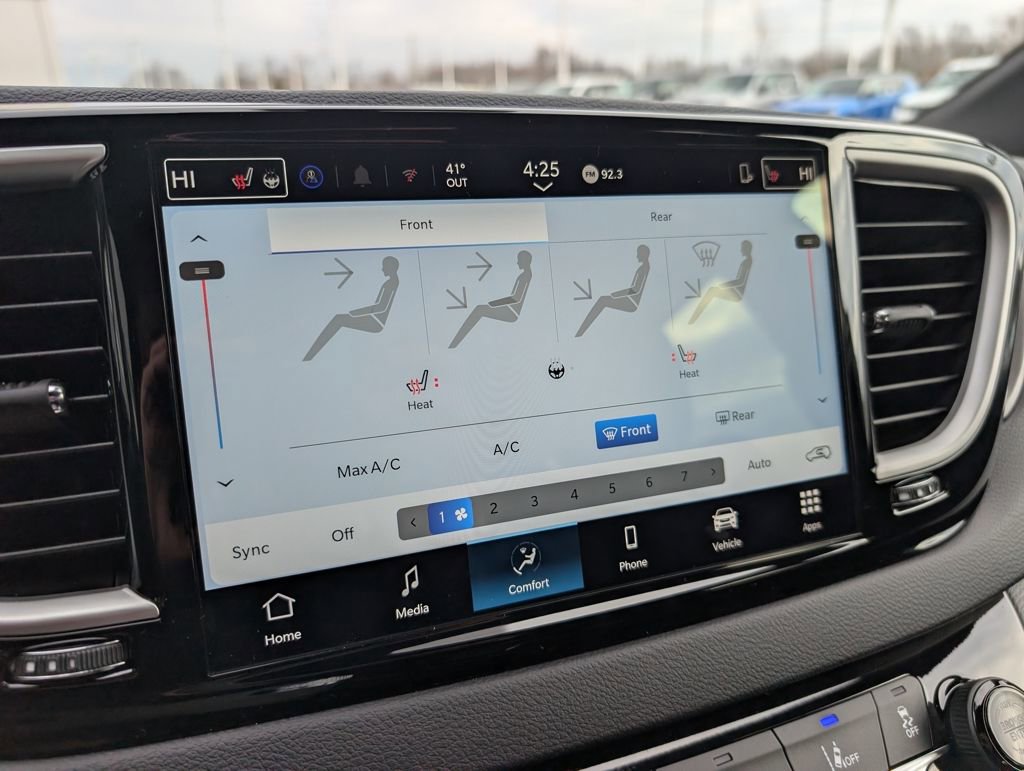 New 2026 Chrysler Voyager LX image 26