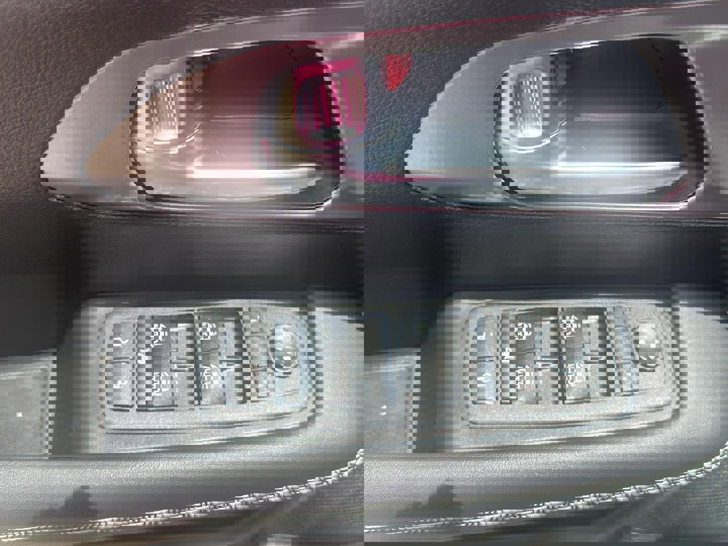 New 2026 Chrysler Voyager LX image 10